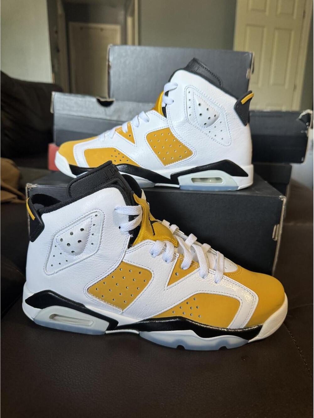 Jordan 6 Yellow Ochre